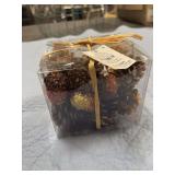 PACKAGED 24 PC DECORATIONS