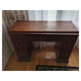 Singer Sewing Machine Cabinet Desk with Drawers