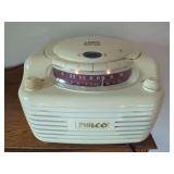 Philco Bakelux Turntable CD Player Radio