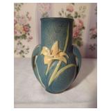 Roseville Blue Water Lily Pottery Vase Model 130-5