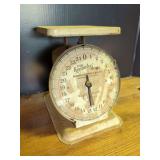 Old Kentucky Home Belknap Hardware & Mfg Co. Tabletop Scale
