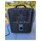 Howard Berger Portable Heater Model CZ240