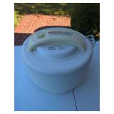 Nesco American Harvest Food Dehydrator and Jerky Maker