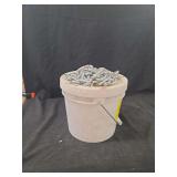 Zinc Coated Coil Chain in Plastic Bucket