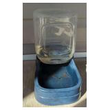 Plastic Gravity Pet Water Dispenser