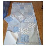 Britannica Home Fashions Blue Floral Patchwork Quilt and Shams Set
