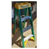 Werner 4-Foot Fiberglass Step Ladder
