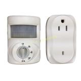 Defiant 200-Watt Wireless Indoor Plug-In Motion