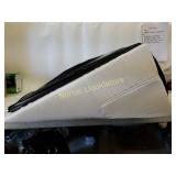 Wedge pillow 23"x23"x12