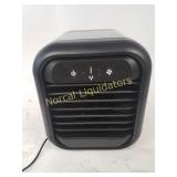 Mainstays Mini Personal Cooler, Black
Light use