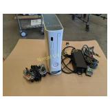 XBOX 360 CONSOLE CORDS AND CONTROLLER WORKS