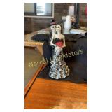 Day of the dead skull couple decor 12" tall