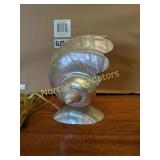 VTG SEASHELL LAMP 6.5 IN TALL