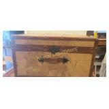 *** box with world alats missing both handles and