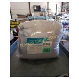 Comfort Spaces 7 piece comforter set Full/Queen.