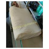 Memory foam pillow