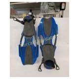 Aqua lung strada fins.  Size S/M. Preowned light