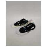 *  Body Glove youth size 2 water shoes. New  but
