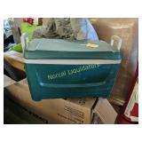 Igloo preowned 32qt ice chest