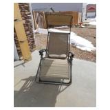 Reclining lawn chair