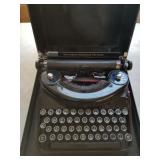 Vintage Remington noiseless typewriter