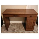 Desk 43in x 20in x 30in