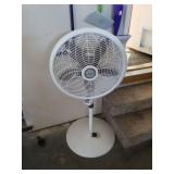 Lasko fan with remote