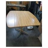 36in x 35in x 28in table