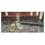Assorted kitchen items