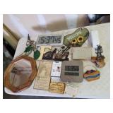 Assorted decorative items