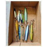 Assorted large lead lures
