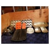 Assorted bakeware