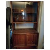 Hutch 37in x 23 in x 72in