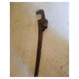 24in Rigid pipe wrench