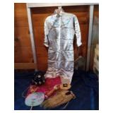 Vintage silk kamino and assorted Asian items