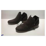 Dylan Zip Up Booties (9) Q12D