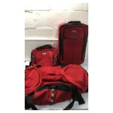 Large Duffel Bag & Suit Case Q7B