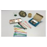 Vintage Beverage Collectables and More K16B