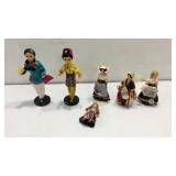 Assorted Figurines T7A