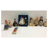 Assorted Dolls & Figurines T7A