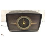 Vintage RCA Victor Radio Q8C