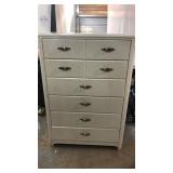 Dovetailed Thomasville Dresser Q