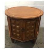 Round Wooden Side Table Q8B