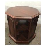 Ethan Allen Cherry Side Table Q