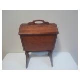 Antique Wood Flip-Top Sewing Caddy/Stand U14E