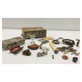 Vintage Antique Collectibles K13D