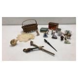 Vintage Small Collectibles K16C