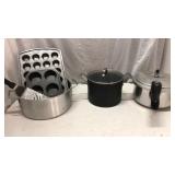 Muffin Pans, Pots & Pressure Cooker Y8A