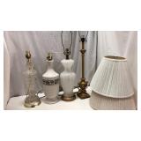 4 Unique Table Lamps Q7B