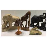 Elephant and Giraffe Decor M8C